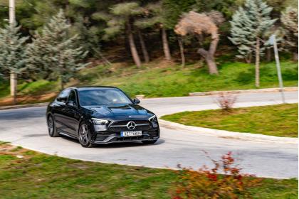 Mercedes-Benz C300e 313Ps